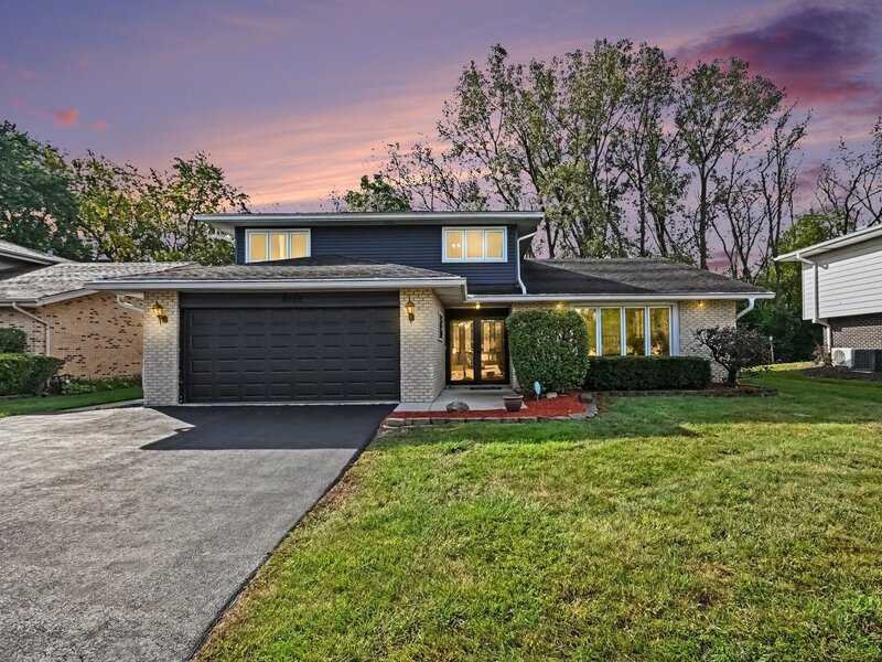 8533 W Sun Valley Drive Palos Hills IL 60465