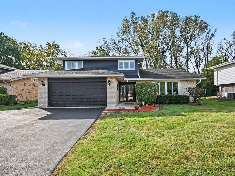 8533 W Sun Valley Drive Palos Hills IL 60465