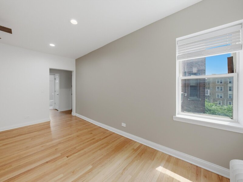 52 Forest Avenue Riverside IL 60546
