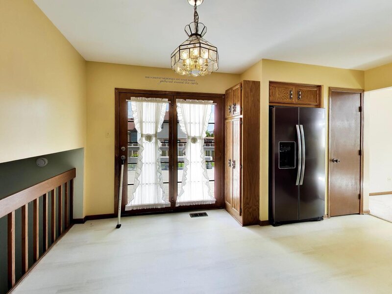 19255 Bernadine Street Lansing IL 60438