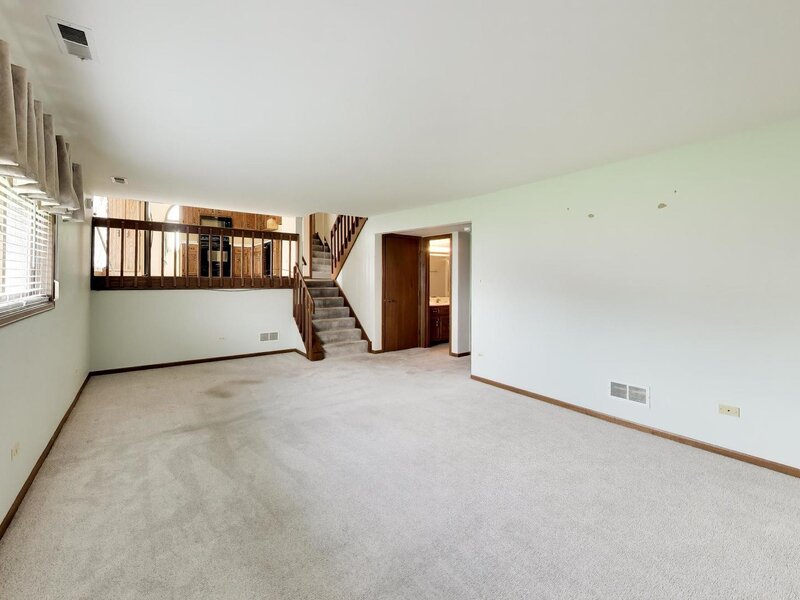 19255 Bernadine Street Lansing IL 60438