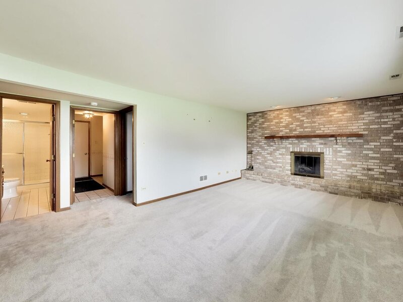 19255 Bernadine Street Lansing IL 60438