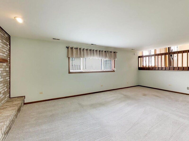 19255 Bernadine Street Lansing IL 60438