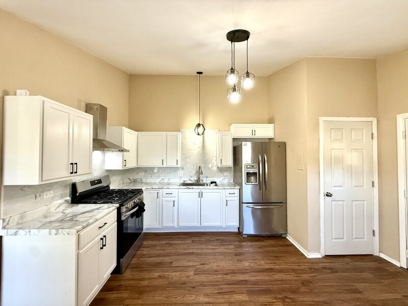 16420 Paulina Street Markham IL 60428