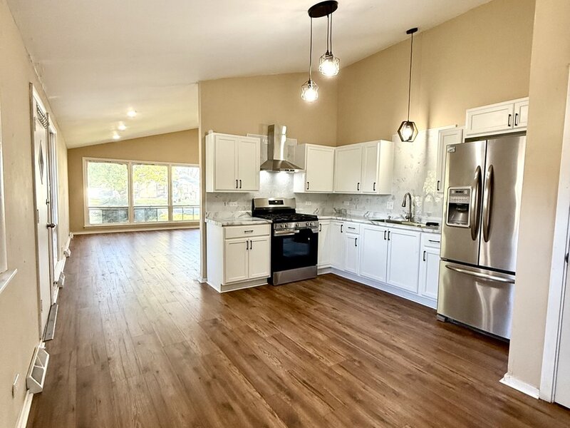 16420 Paulina Street Markham IL 60428