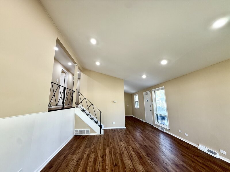 16420 Paulina Street Markham IL 60428