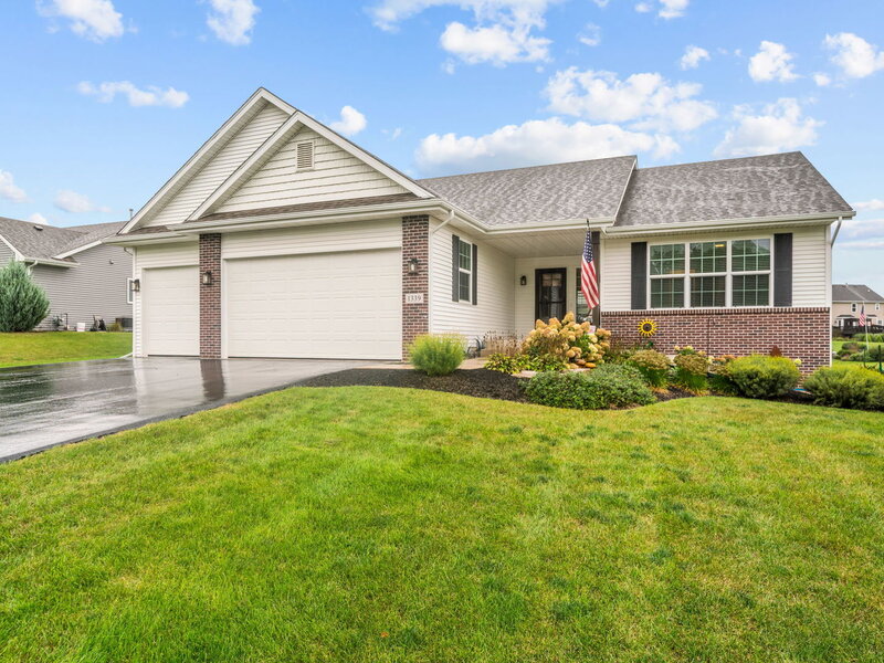 1339 Glacier Drive Byron IL 61010
