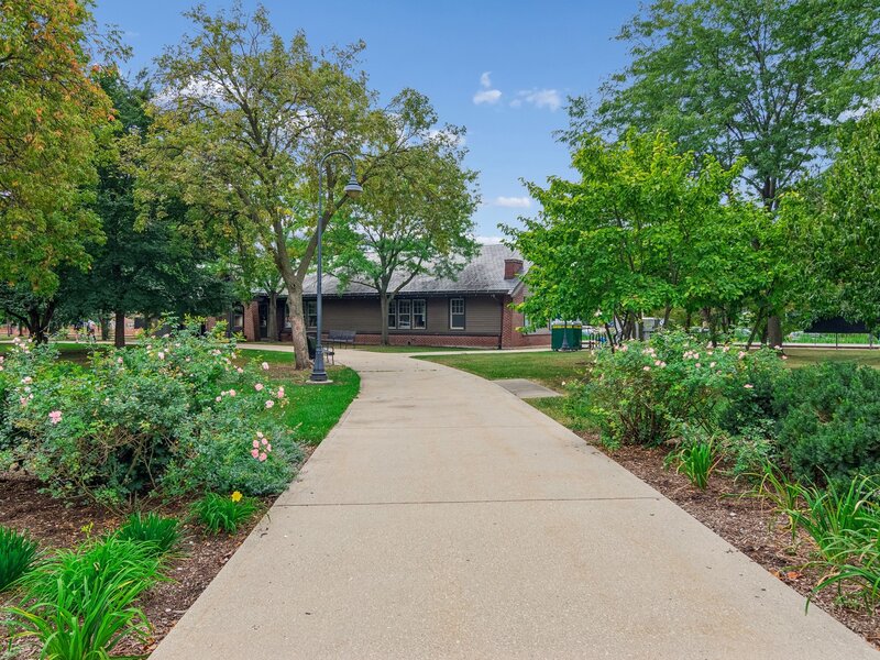 6251 N Northwest Highway Chicago IL 60631