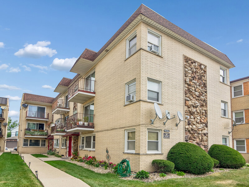6251 N Northwest Highway Chicago IL 60631