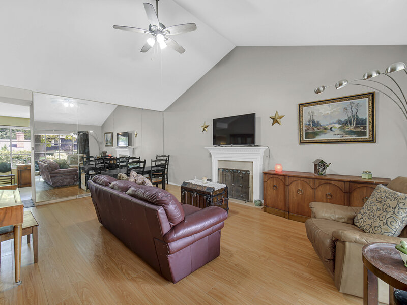 418 Earl Avenue Joliet IL 60436