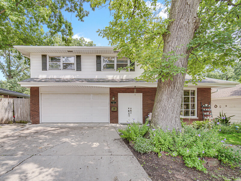 418 Earl Avenue Joliet IL 60436