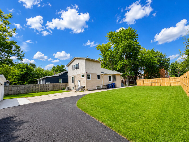 1936 S 17th Avenue Maywood IL 60153