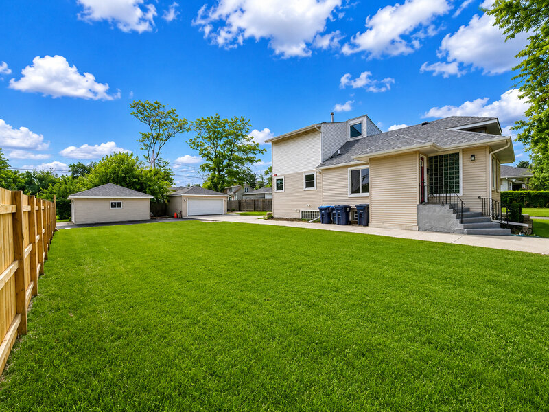 1936 S 17th Avenue Maywood IL 60153