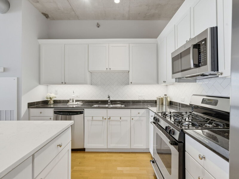 720 N Larrabee Street Chicago IL 60654