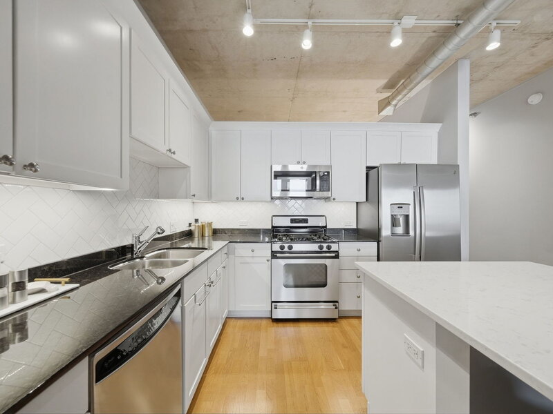 720 N Larrabee Street Chicago IL 60654
