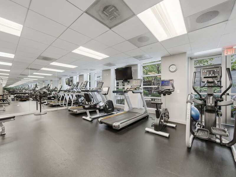 720 N Larrabee Street Chicago IL 60654