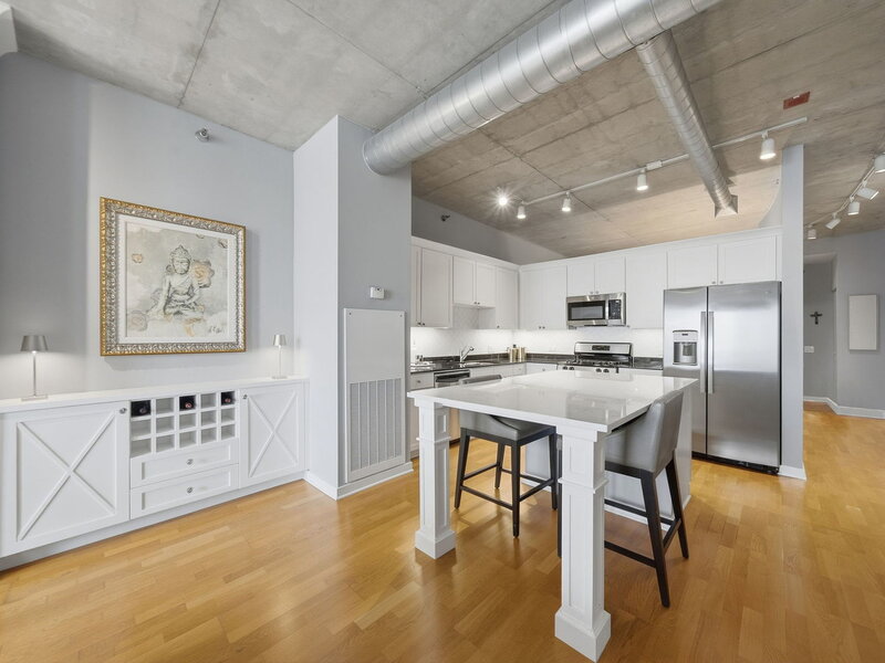 720 N Larrabee Street Chicago IL 60654
