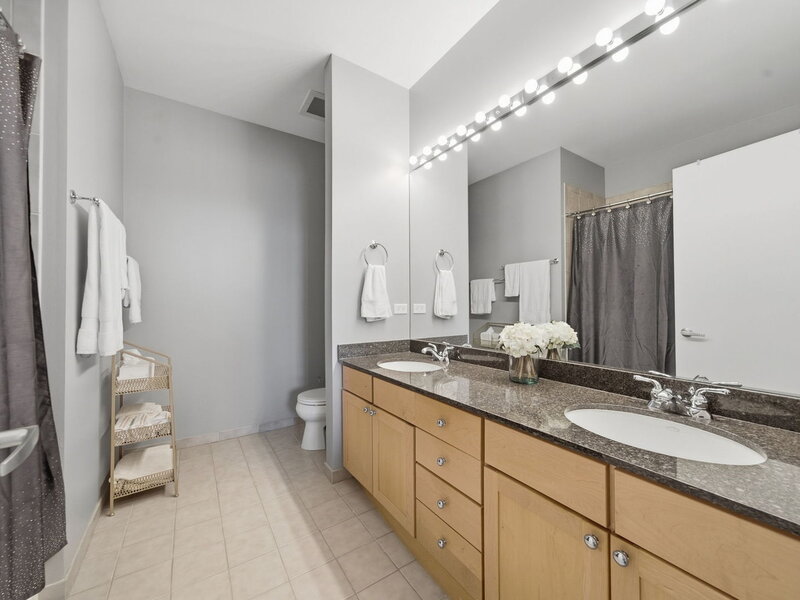 720 N Larrabee Street Chicago IL 60654