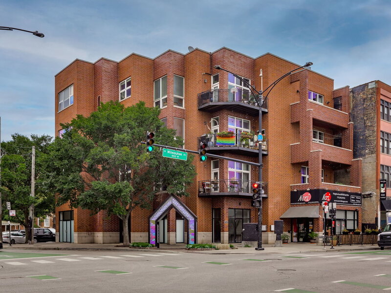 1395 N Milwaukee Avenue Chicago IL 60622