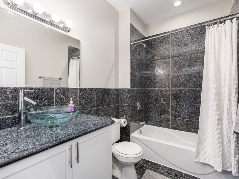 1395 N Milwaukee Avenue Chicago IL 60622