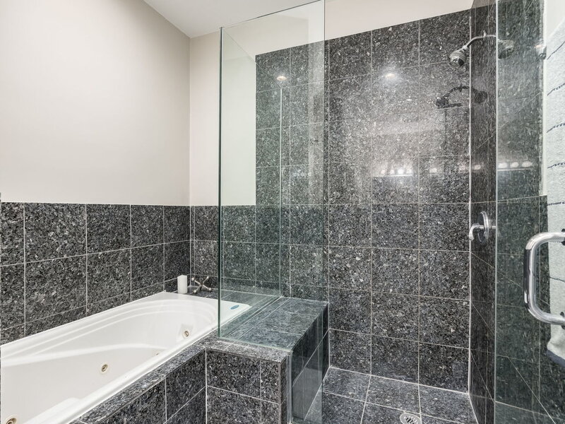 1395 N Milwaukee Avenue Chicago IL 60622
