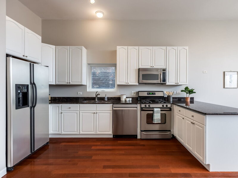 1395 N Milwaukee Avenue Chicago IL 60622