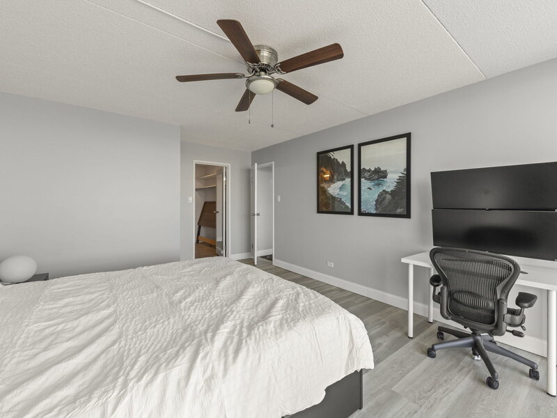 2005 S Finley Road Lombard IL 60148
