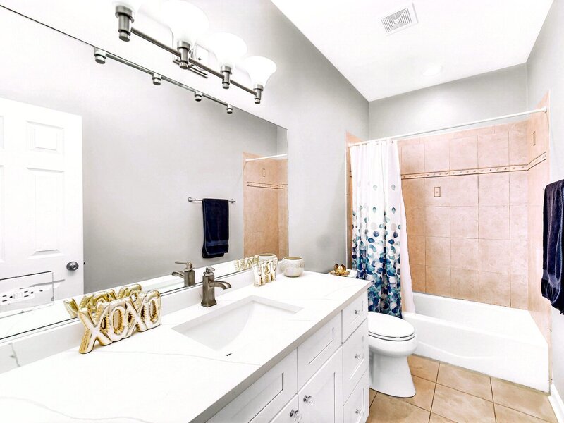 3541 S Prairie Avenue Chicago IL 60653