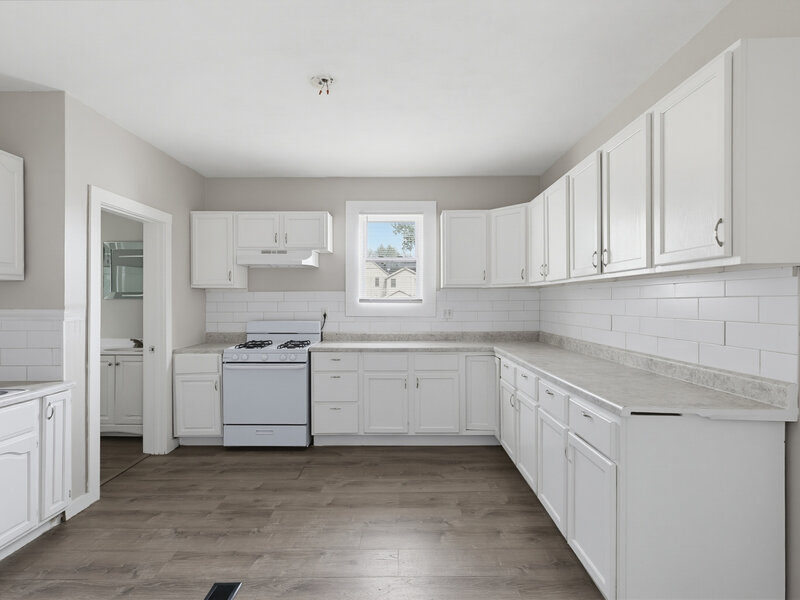 2214 W 2nd Street Davenport IA 52802