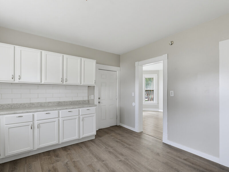 2214 W 2nd Street Davenport IA 52802