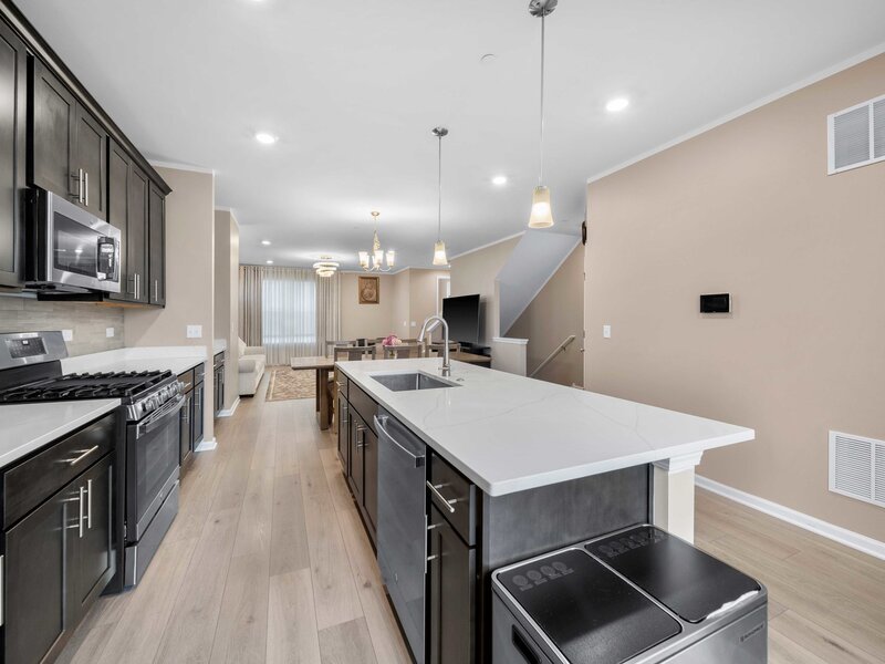 1125 Dock Street Des Plaines IL 60018