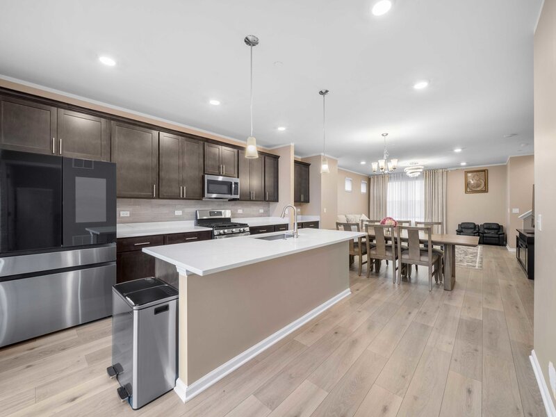 1125 Dock Street Des Plaines IL 60018