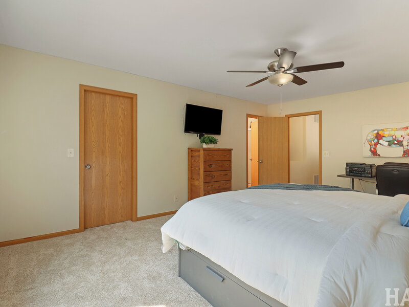 567 Shakespeare Drive Grayslake IL 60030