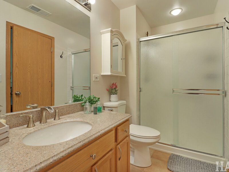 567 Shakespeare Drive Grayslake IL 60030