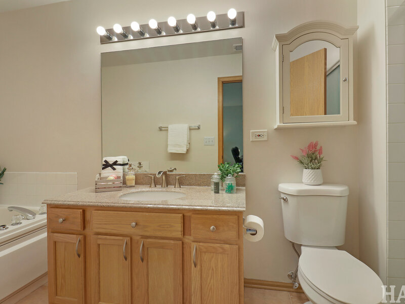567 Shakespeare Drive Grayslake IL 60030