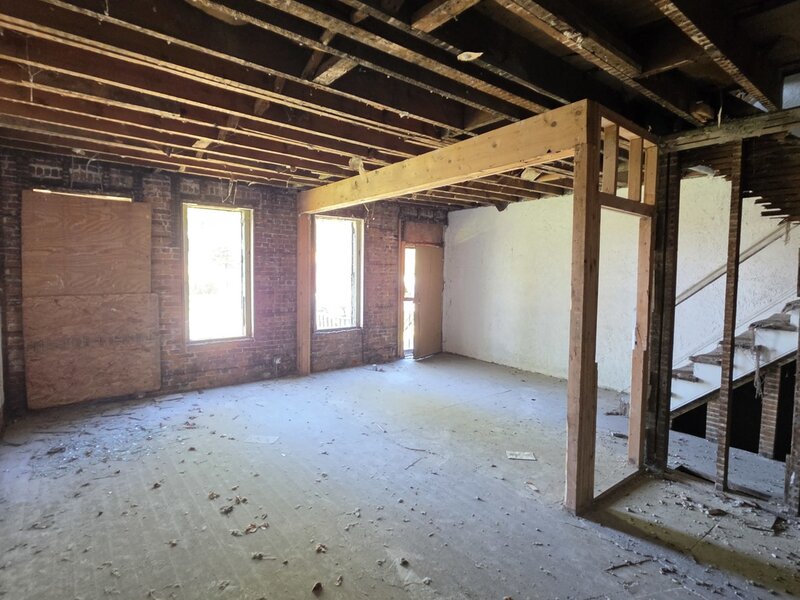 10411 S Corliss Avenue Chicago IL 60628