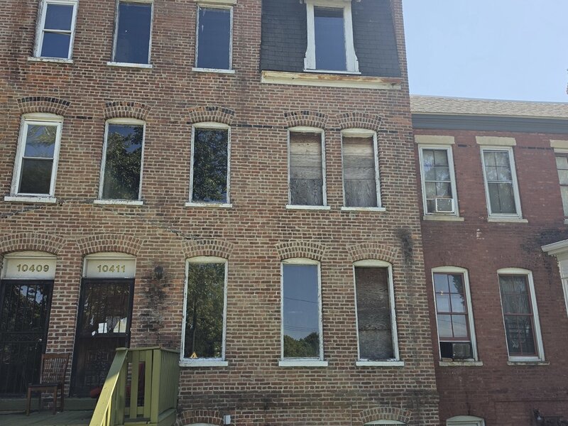 10411 S Corliss Avenue Chicago IL 60628