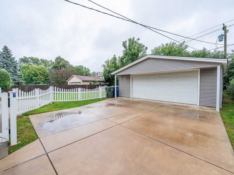 513 E Highland Avenue Mount Prospect IL 60056