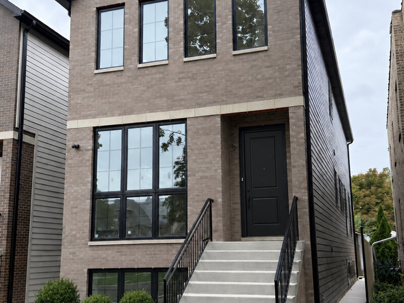 6732 N Oxford Avenue Chicago IL 60631