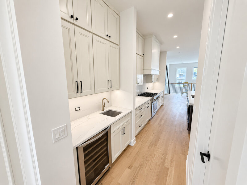 6732 N Oxford Avenue Chicago IL 60631