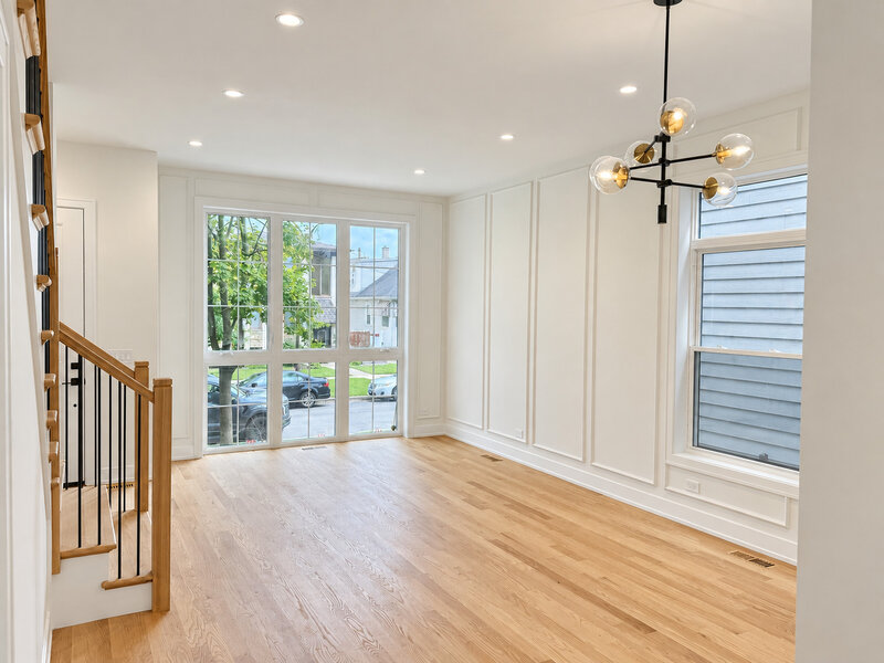 6732 N Oxford Avenue Chicago IL 60631
