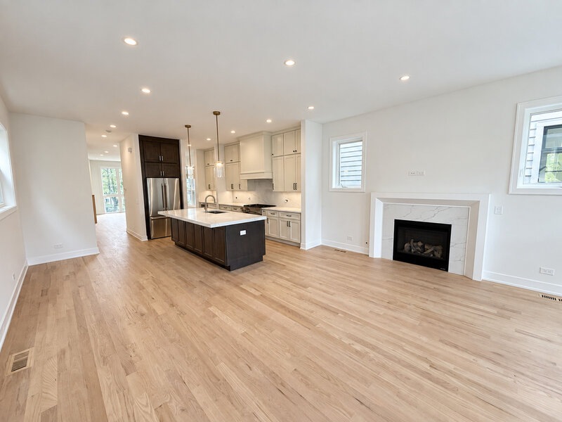 6732 N Oxford Avenue Chicago IL 60631