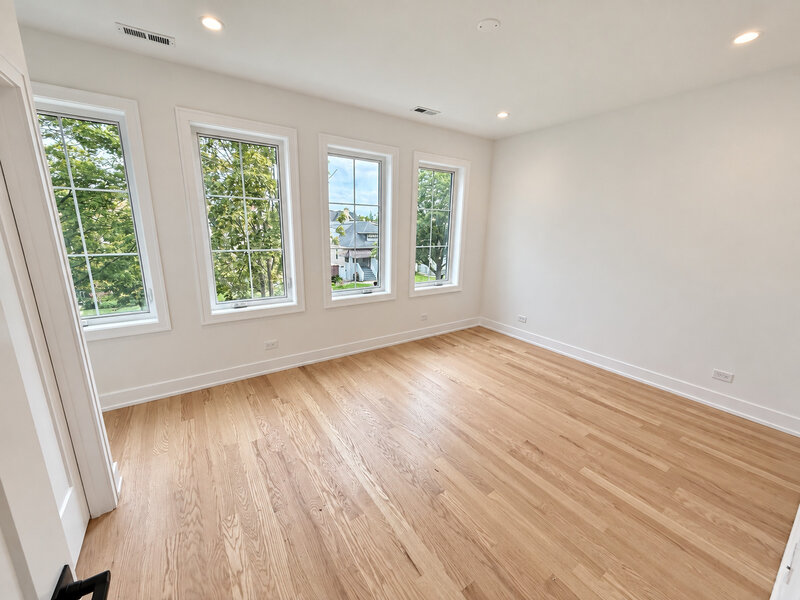 6732 N Oxford Avenue Chicago IL 60631