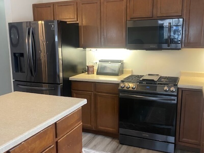 3002 Gilead Avenue Zion IL 60099