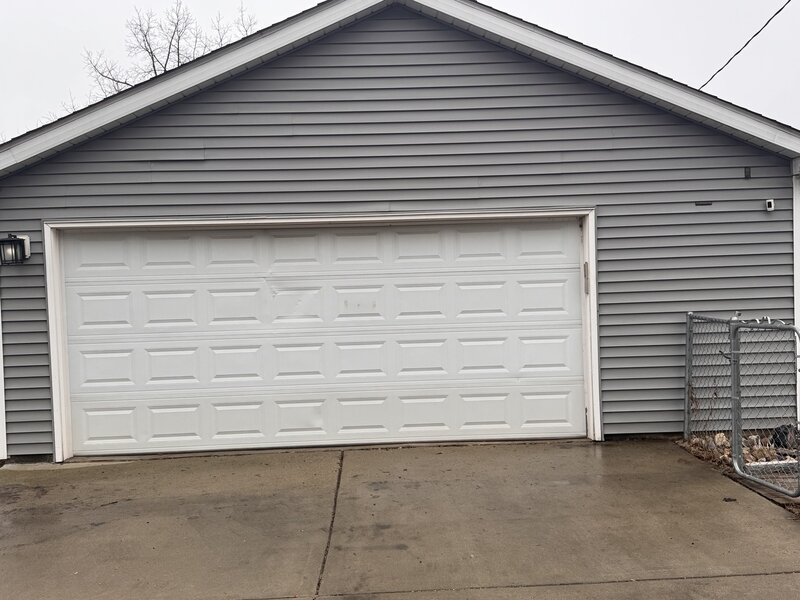 3002 Gilead Avenue Zion IL 60099
