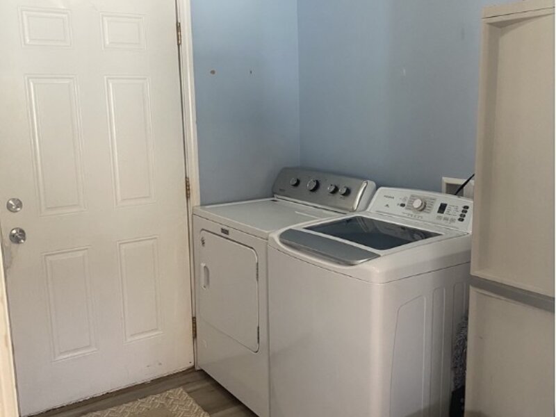 3002 Gilead Avenue Zion IL 60099