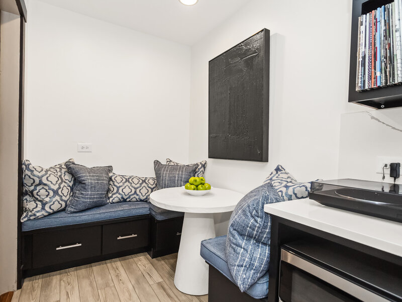 3300 N Lake Shore Drive Chicago IL 60657