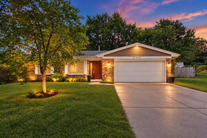 Photo of 30 Leominster Court Warrenville IL 60555