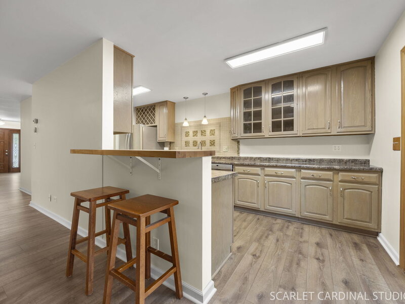 30 Leominster Court Warrenville IL 60555