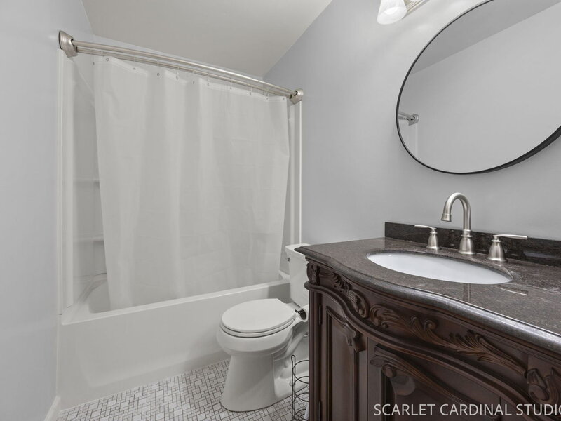30 Leominster Court Warrenville IL 60555